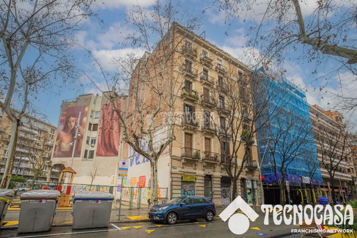 Piso en venta en Sant Antoni, Eixample