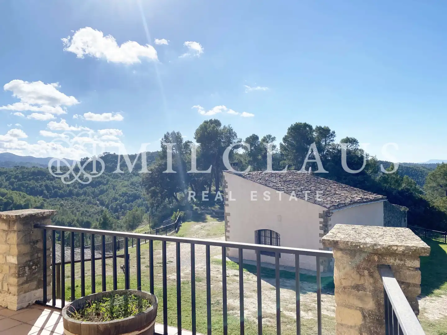 Vista exterior de Finca rústica en venda en Talamanca amb Aire condicionat, Calefacció i Jardí privat