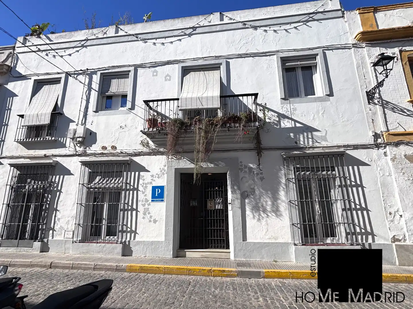 Außenansicht von Gebäude zum Verkauf in El Puerto de Santa María mit Alarm