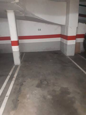 Garaje en Alquiler en Plaza de Santo Domingo, 24 en San Pablo