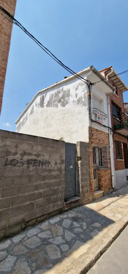 Vista exterior de Casa adosada en venda en El Tiemblo 