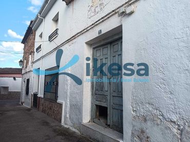 Casa en venda a La Puerta de Segura