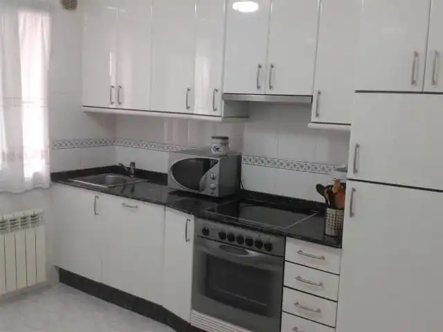 Flat for rent in Esteiro