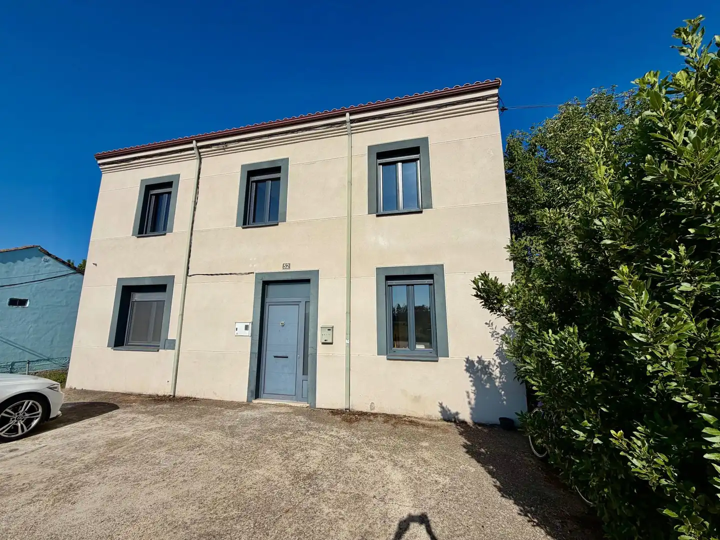 Vista exterior de Casa o xalet en venda en Villarejo de Órbigo amb Terrassa i Balcó