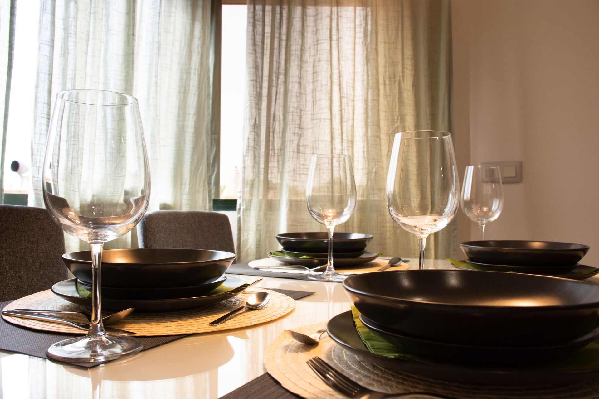 Menjador de Apartament de lloguer en  Sevilla Capital amb Aire condicionat, Rentadora i Microones