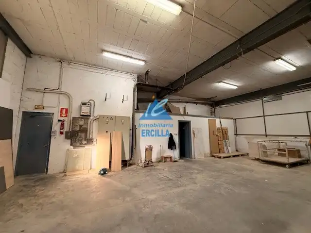 Nau industrial de lloguer en Sondika
