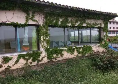 Vista exterior de Edificio en venta en Villarrubia de Santiago