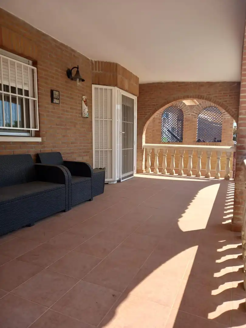 Casa adosada de alquiler en Jubalcoi