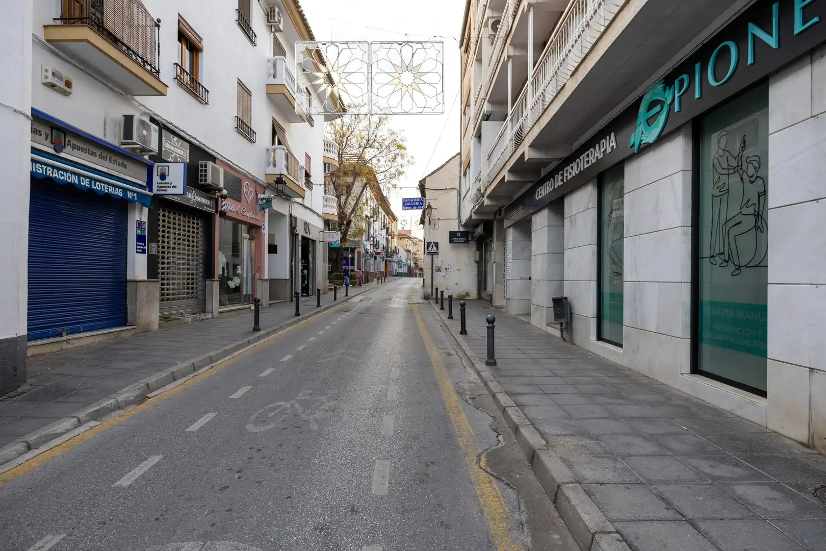 Vista exterior de Casa o xalet en venda en La Zubia amb Balcó