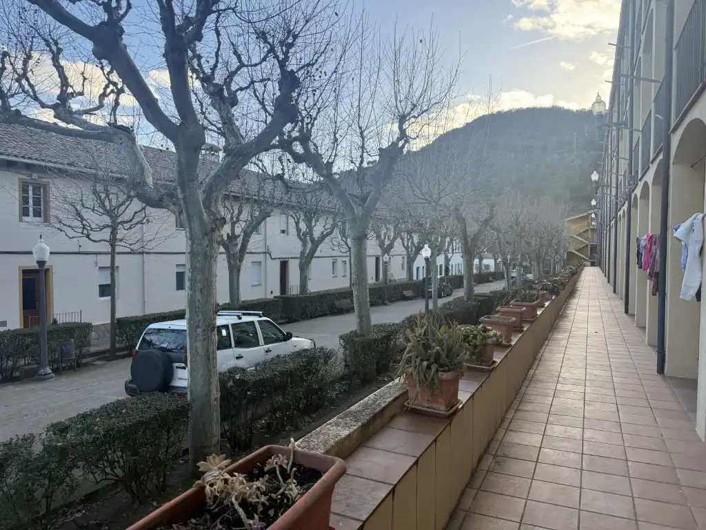 Vista exterior de Piso en venta en Gironella