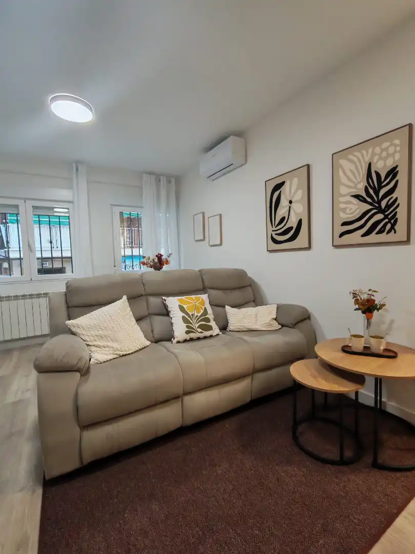 Piso en venta en Calle de Salas Barbadillo, imagen 3
