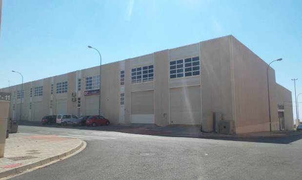 Nave industrial en Venta en Calle Estaño 21 en La Mojonera