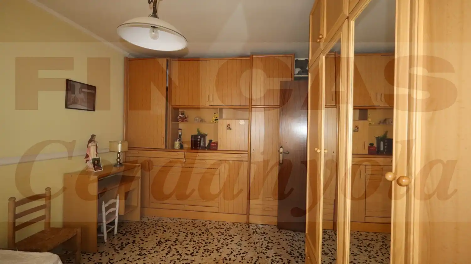 Cuina de Pis en venda en Cerdanyola del Vallès amb Calefacció, Terrassa i Balcó