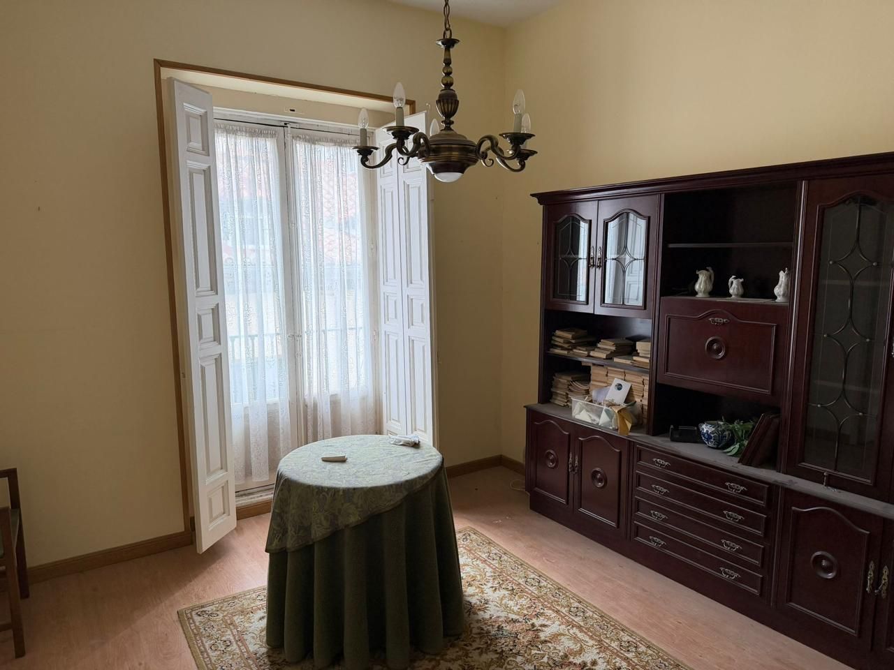 Comedor de Piso en venta en  Madrid Capital con Trastero y Balcón