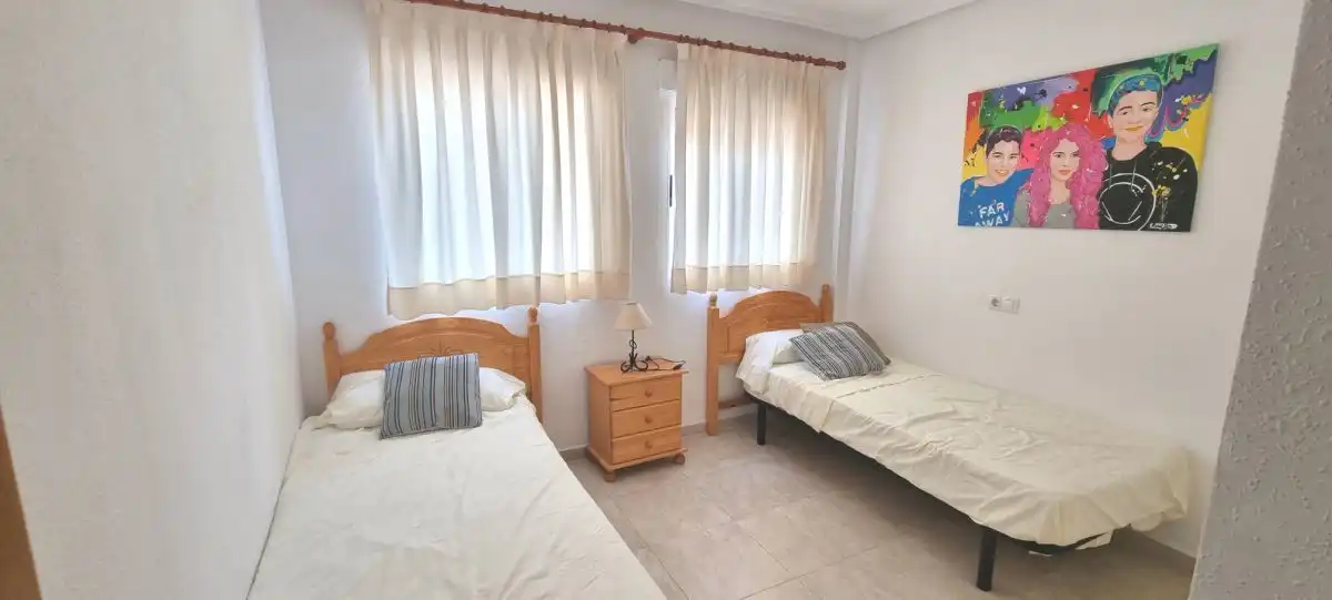 Habitación de Apartamento de alquiler en Águilas con Terraza, Balcón y Piscina comunitaria