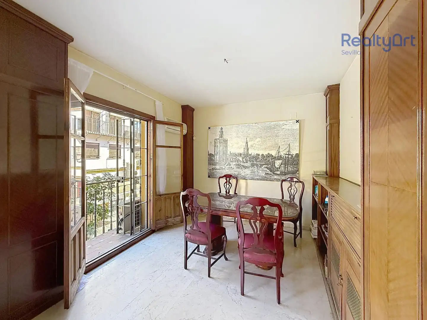 Office space with lift for sale in Triana, imagen 3