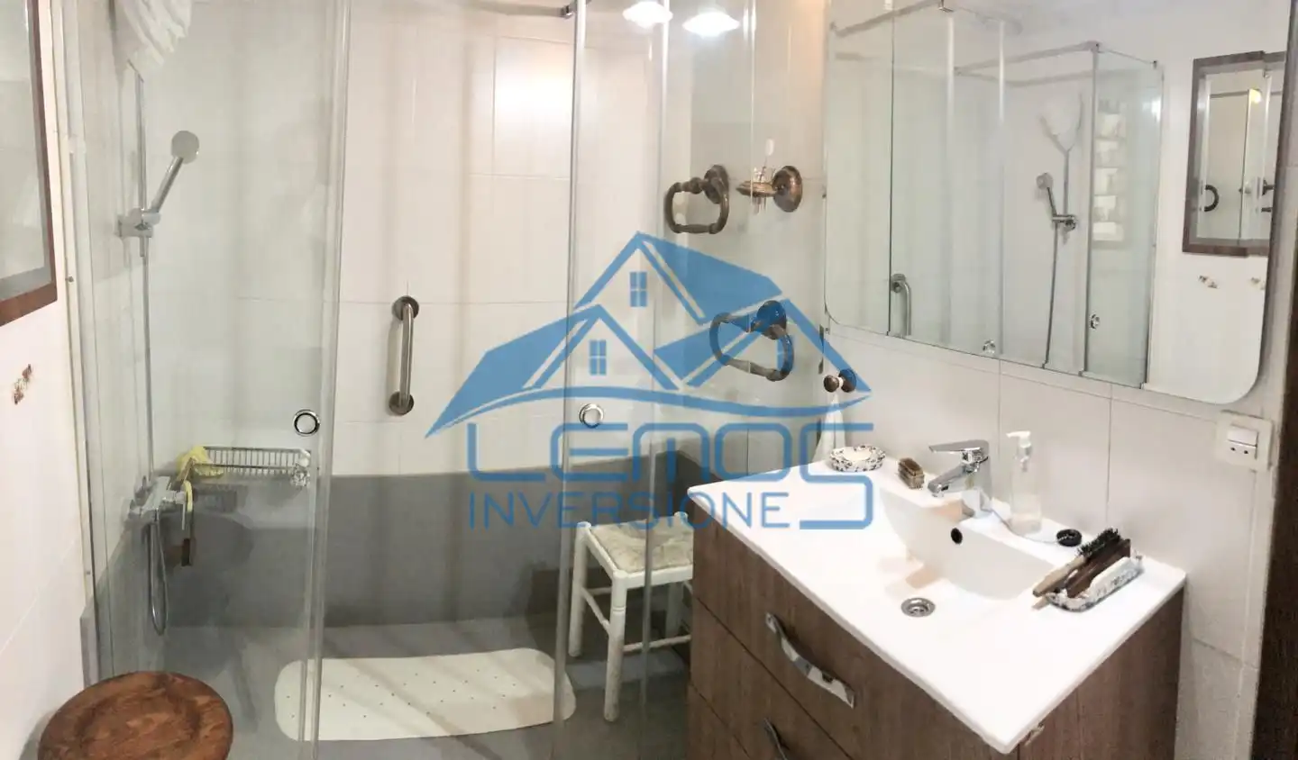 Badezimmer von Dachboden zum Verkauf in León Capital 