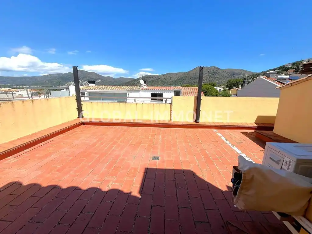 Terrasse von Wohnungen zum Verkauf in Roses mit Klimaanlage, Heizung und Terrasse
