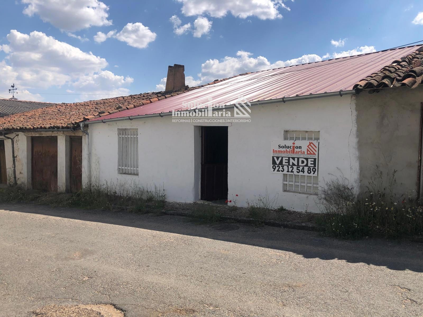 Vista exterior de Casa o xalet en venda en Castellanos de Villiquera