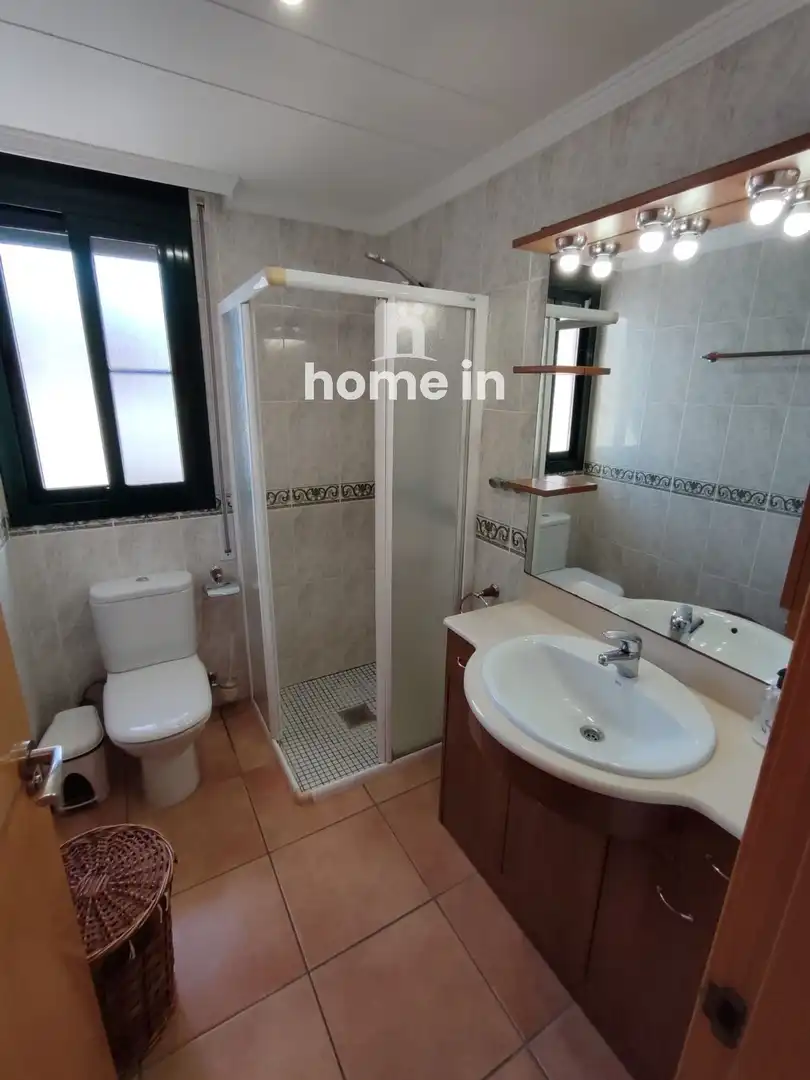 Baño de Casa o chalet en venta en Deltebre con Aire acondicionado, Terraza y Trastero