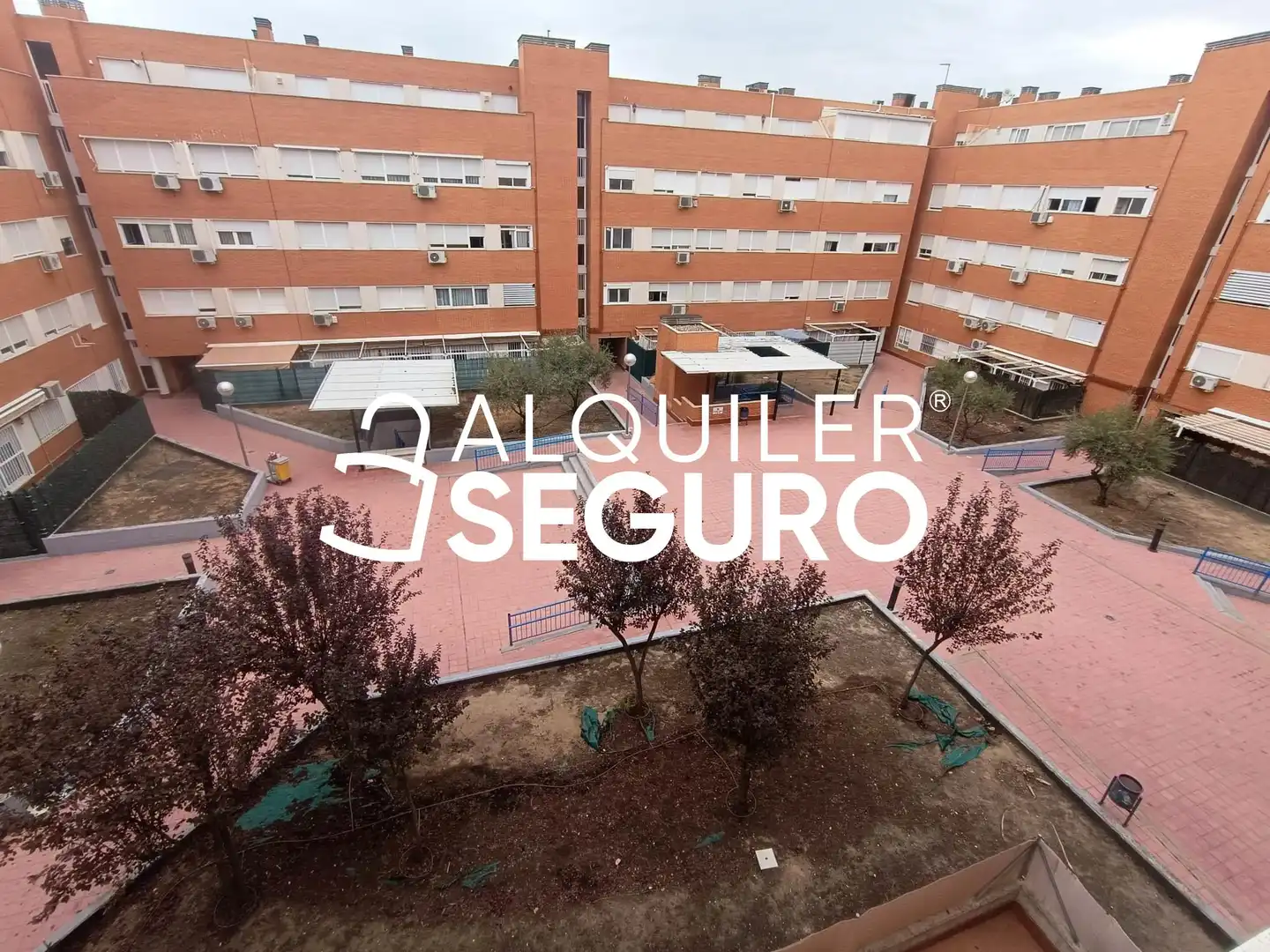 Exterior view of Flat for rent in Pinto  with Heating and Furnished
