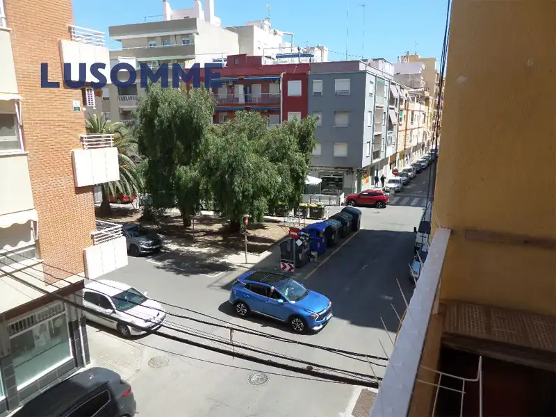 Exterior view of Flat for sale in Sagunto / Sagunt  with Oven and Balcony