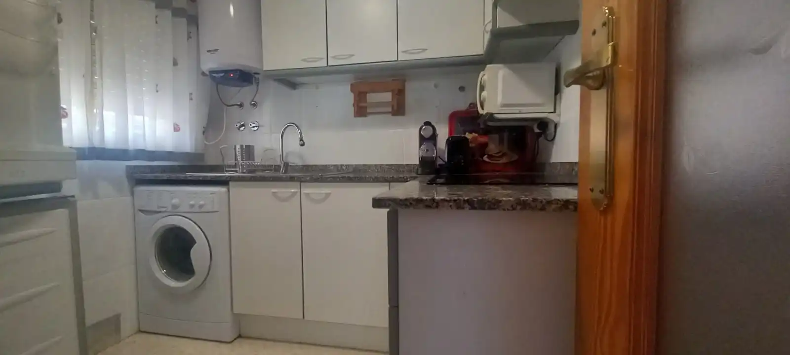 Cocina de Apartamento de alquiler en Gandia con Aire acondicionado, Calefacción y Amueblado