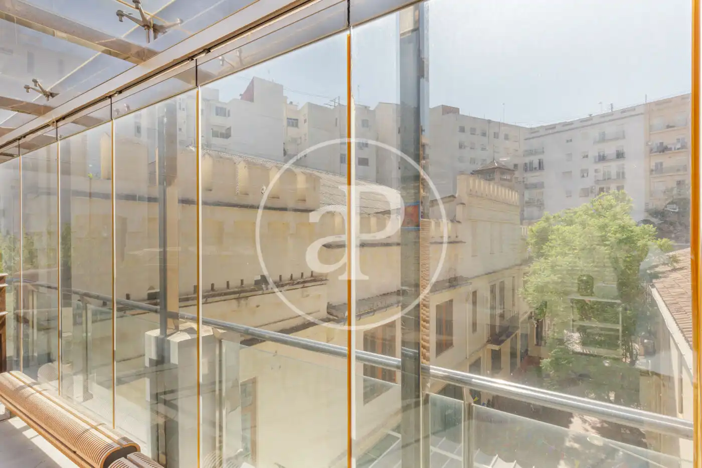 Außenansicht von Einfamilien-Reihenhaus zum Verkauf in Valencia mit Klimaanlage, Heizung und Terrasse