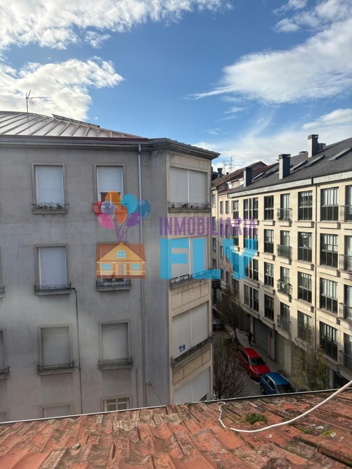 Vista exterior de Pis en venda en Ourense Capital  amb Balcó