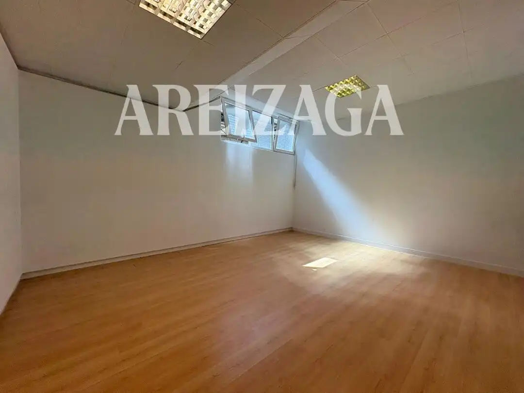 Büro zur Miete in Donostia - San Sebastián  mit Heizung