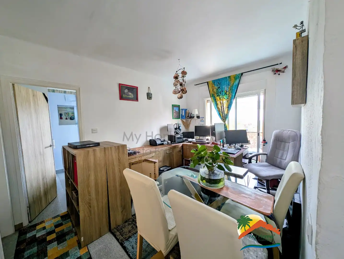 Sala d'estar de Casa o xalet en venda en Lloret de Mar amb Jardí privat, Terrassa i Piscina
