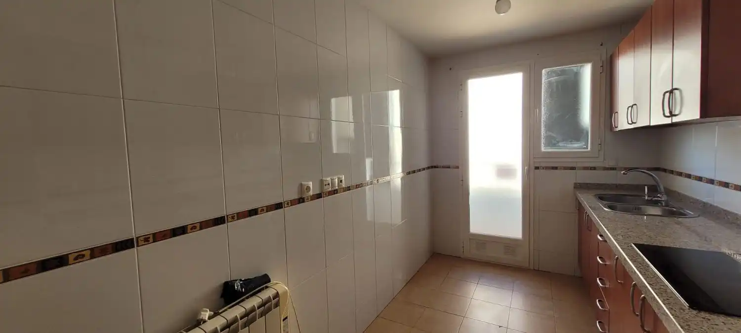 Piso en venta en Balazote con Calefacción, Parquet y Trastero