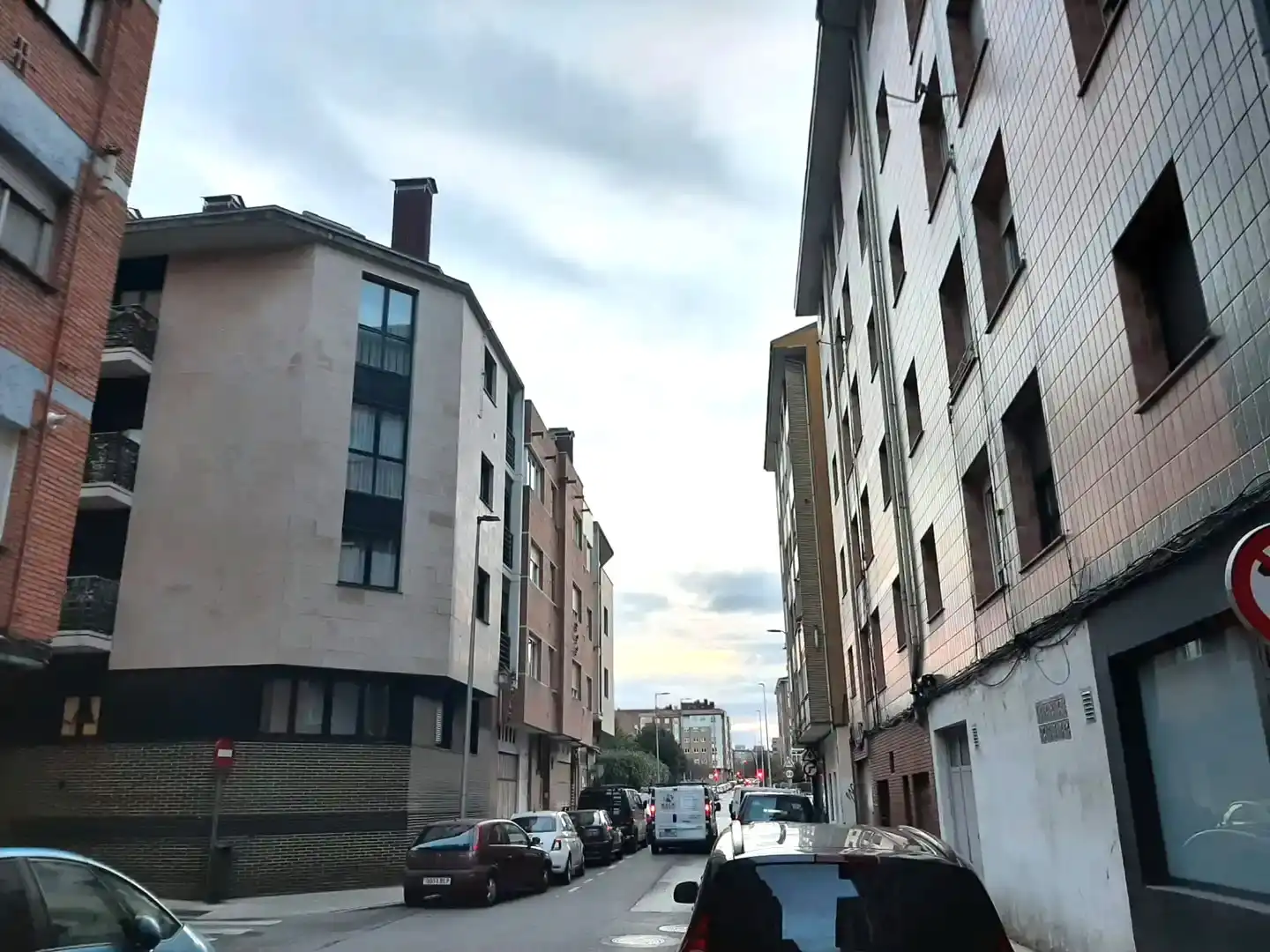 Vista exterior de Pis en venda en Gijón  amb Calefacció i Parquet