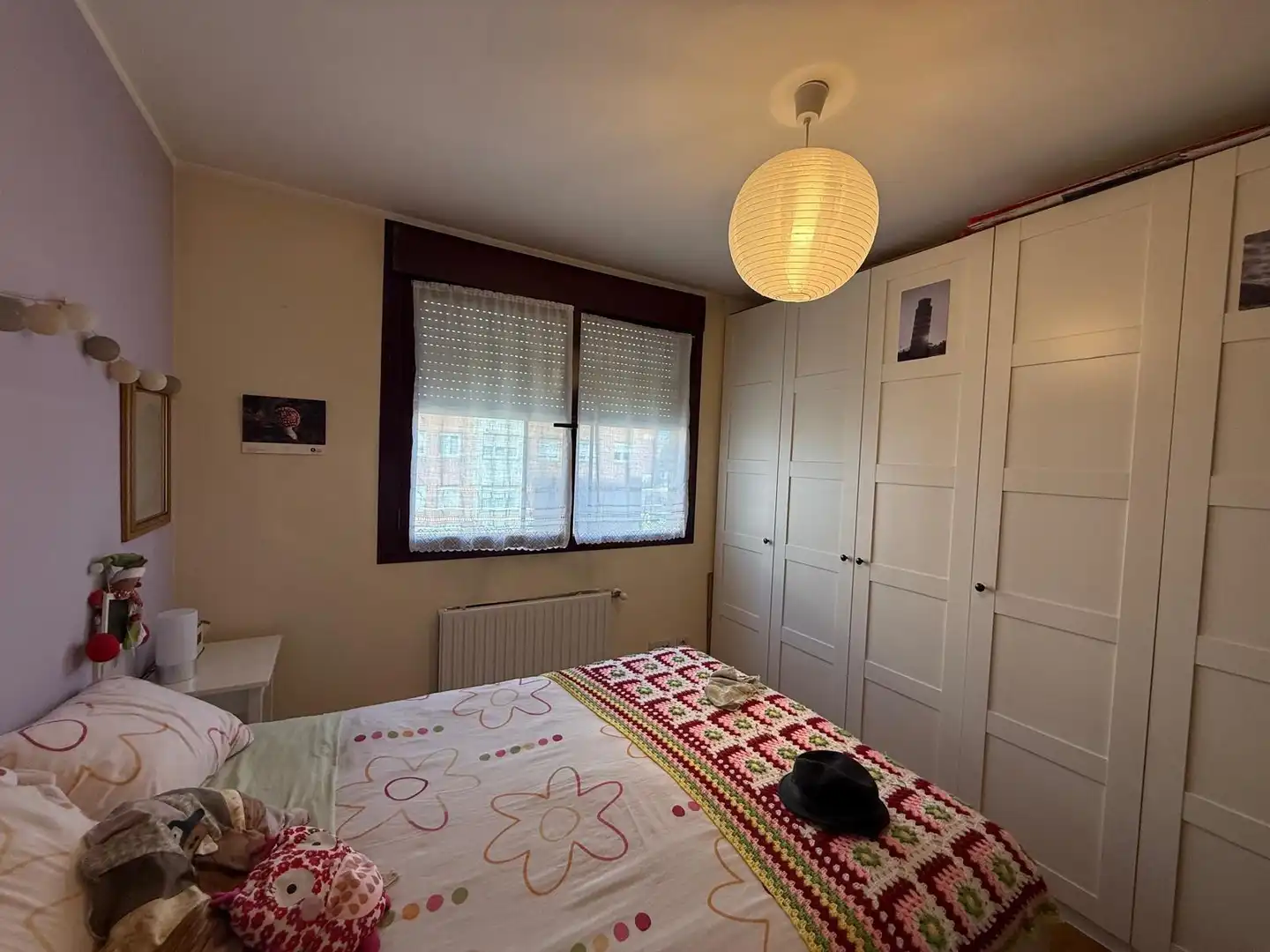 Habitación de Piso en venta en Oviedo  con Calefacción, Trastero y Amueblado