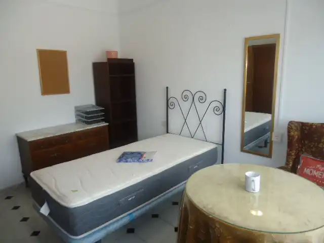 Bedroom of Flat for rent in Granada  with Air Conditioner, Furnished and Washing machine