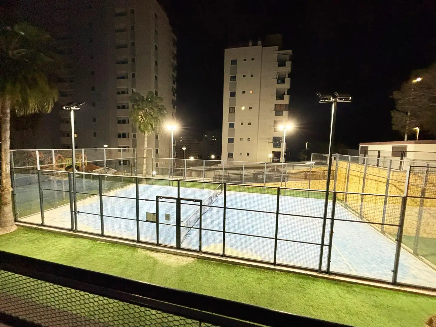 Parkplatz von Wohnungen zur Miete in Villajoyosa / La Vila Joiosa mit Klimaanlage, Privatgarten und Terrasse