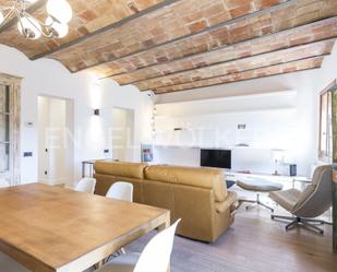 Sala d'estar de Apartament de lloguer en  Barcelona Capital amb Aire condicionat, Calefacció i Parquet