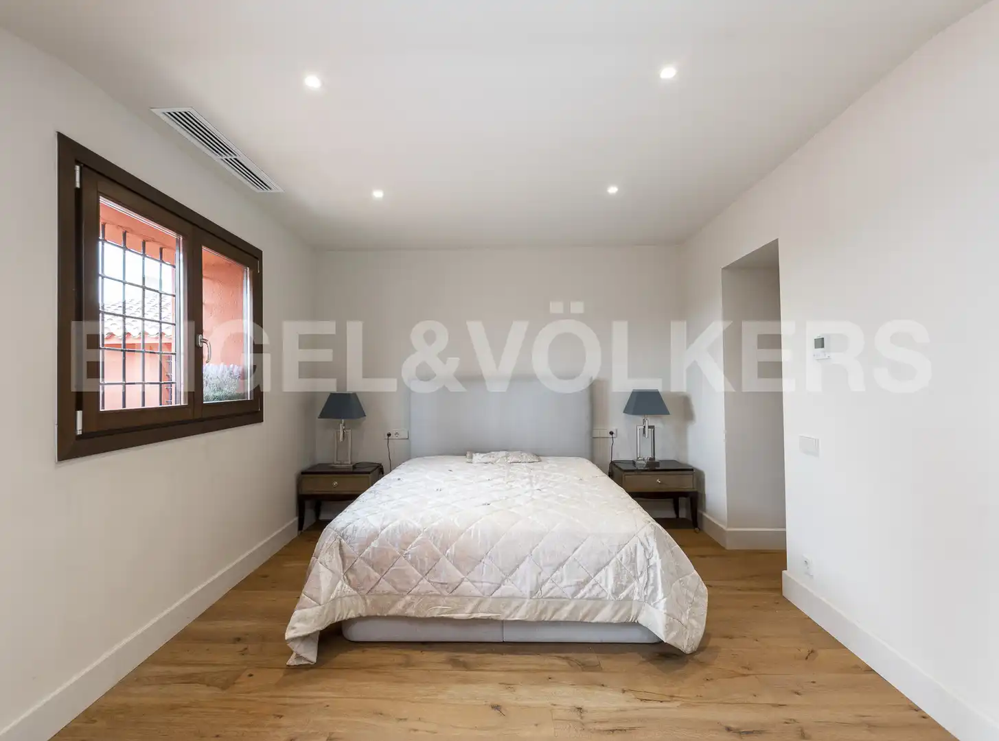 Bedroom of Houses for sale in Castelldefels  with Air Conditioner, Heating and Private garden
