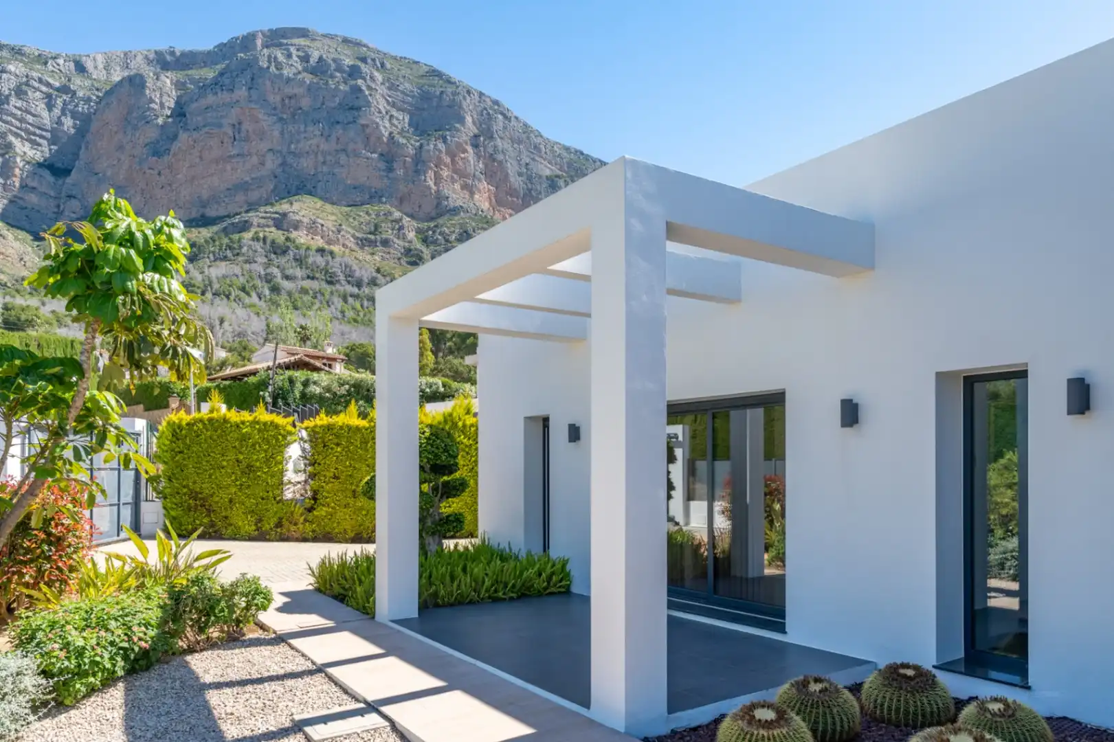 Vista exterior de Casa o xalet en venda en Jávea / Xàbia amb Aire condicionat, Calefacció i Jardí privat