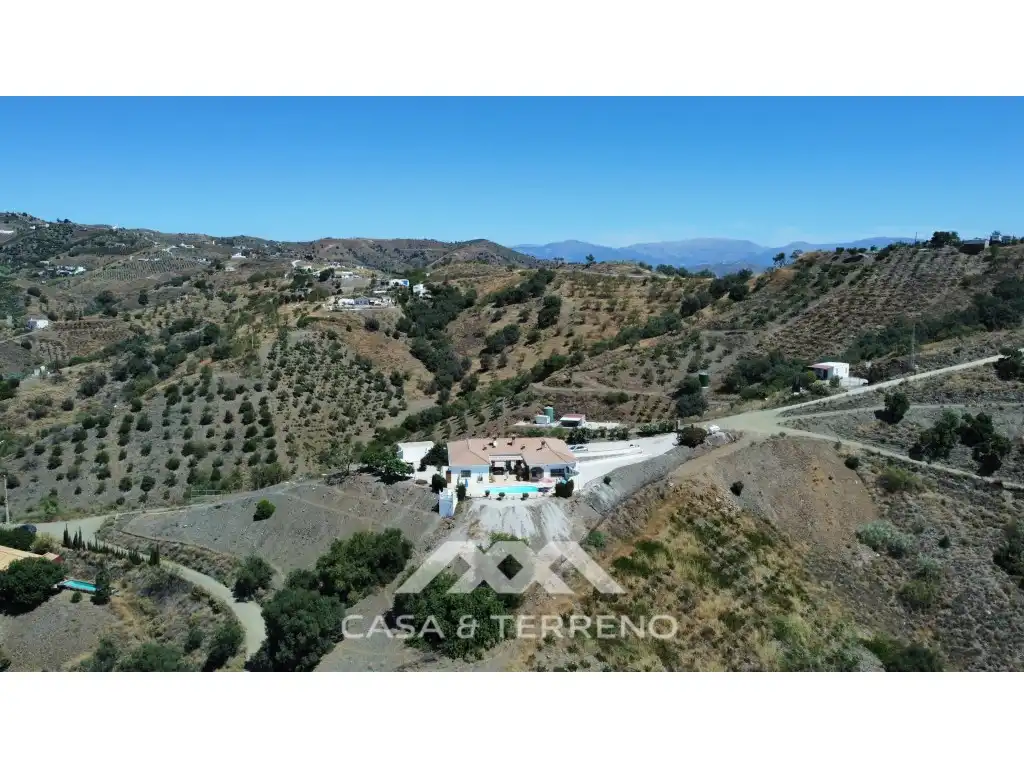 Commercial properties for sale in DS CAJIZ RURAL, Iznate
