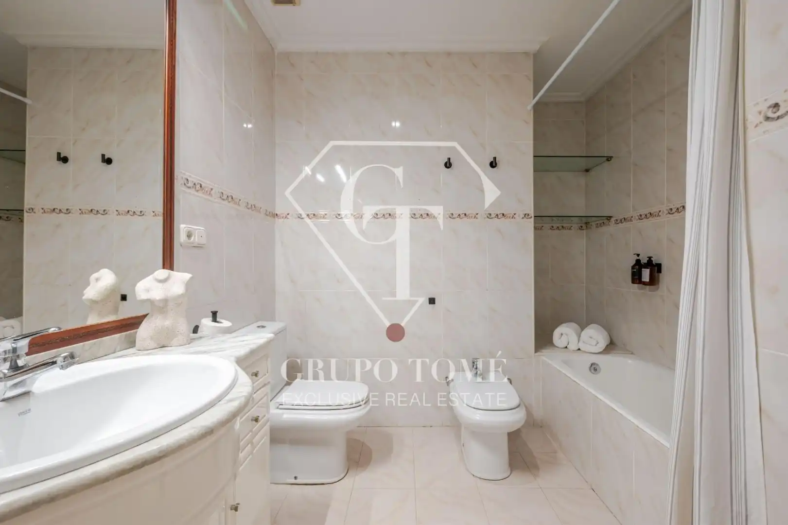 Baño de Casa adosada en venta en Mutriku con Jardín privado, Terraza y Amueblado