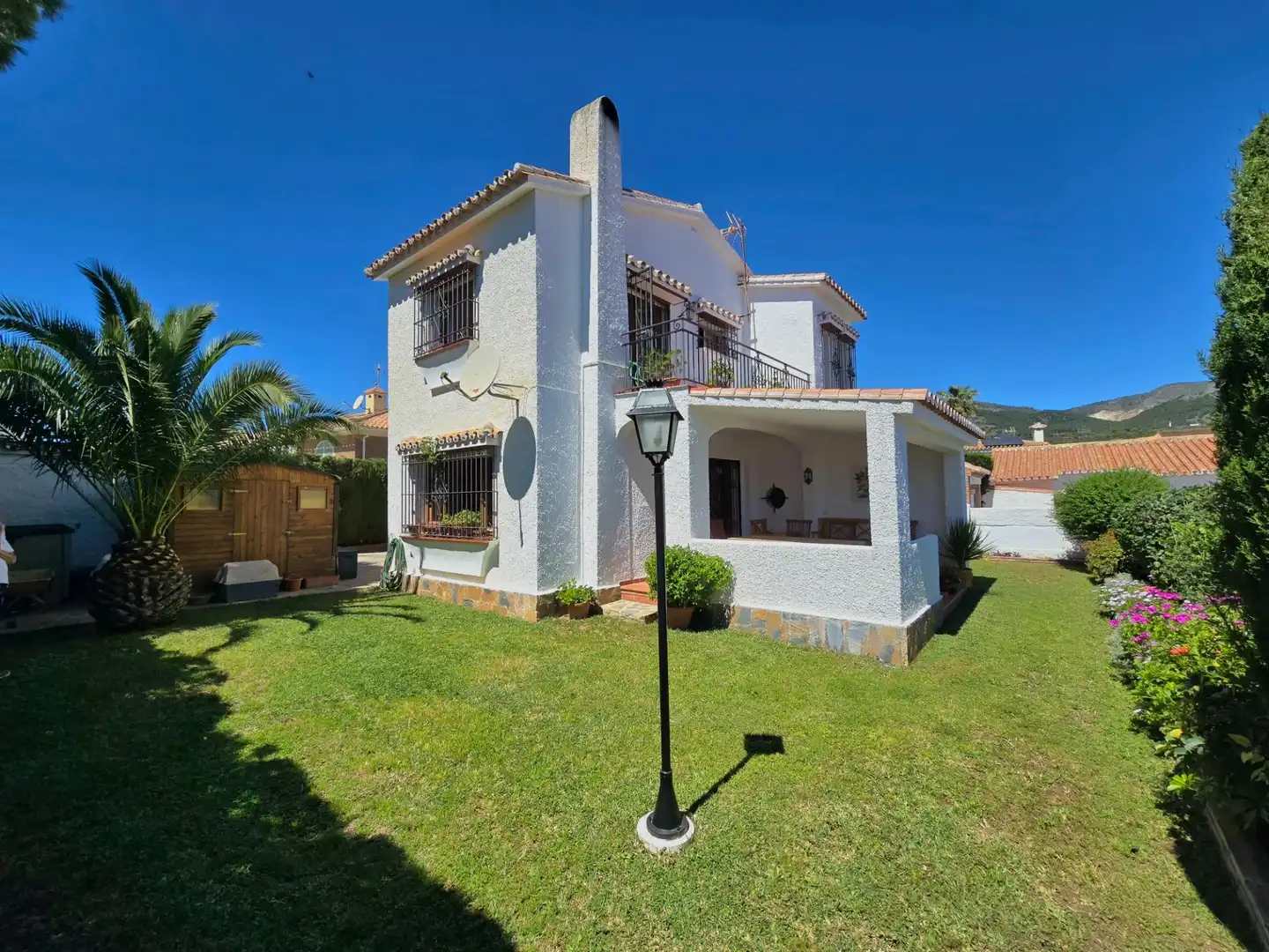 Garten von Haus oder Chalet zum Verkauf in Benalmádena mit Klimaanlage, Heizung und Privatgarten
