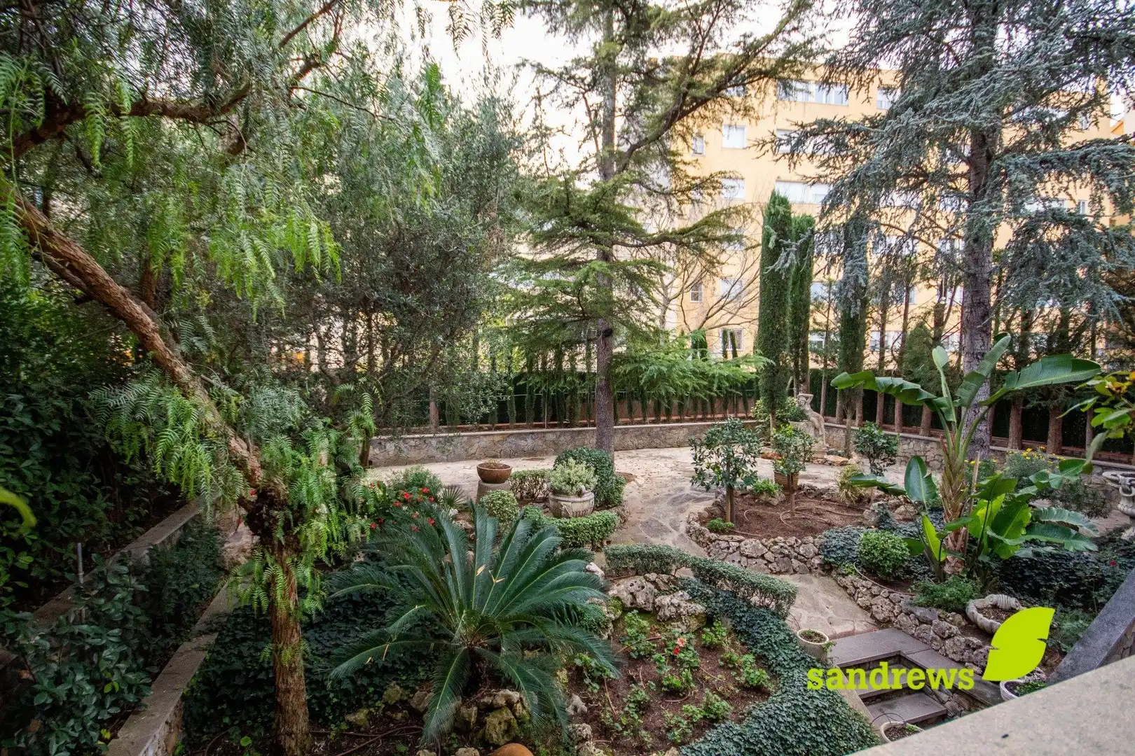Garten von Einfamilien-Reihenhaus zum Verkauf in Figueres mit Klimaanlage, Heizung und Privatgarten