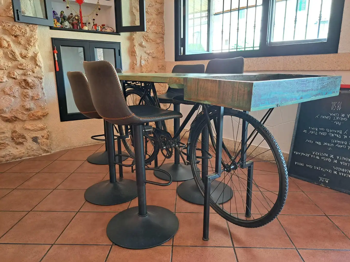Local de alquiler en Santa María del Camí con Amueblado