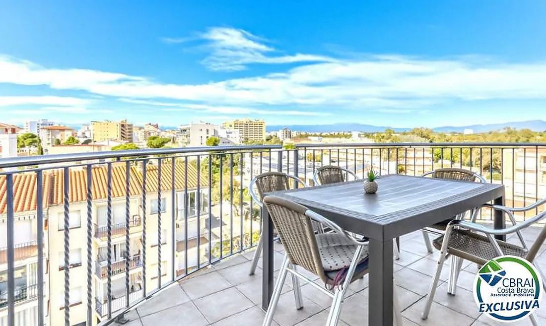 Exterior view of Flat for sale in Roses  with Air Conditioner, Terrace and Furnished