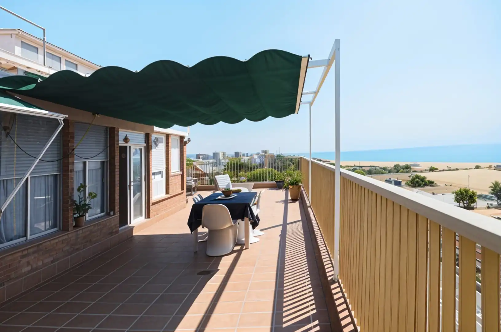 Ático en venta en de Santiago Rusiñol, Sector Est