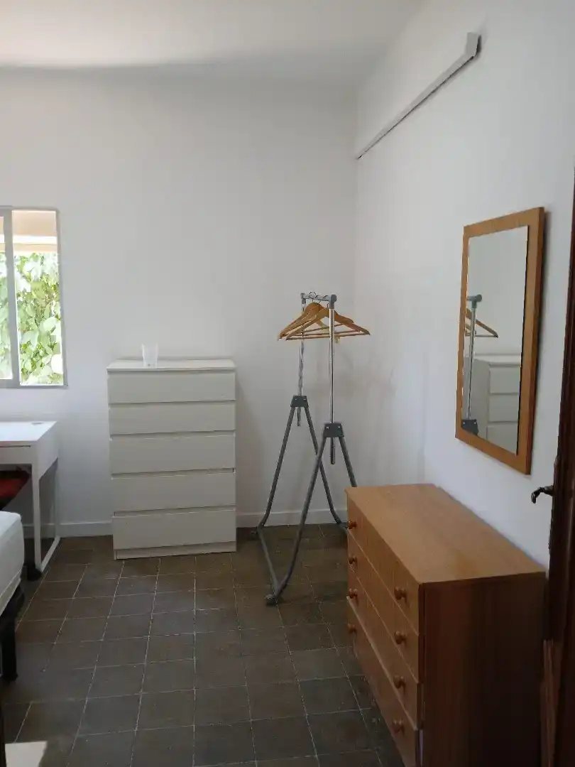 Bedroom of Flat for rent in  Sevilla Capital  with Air Conditioner