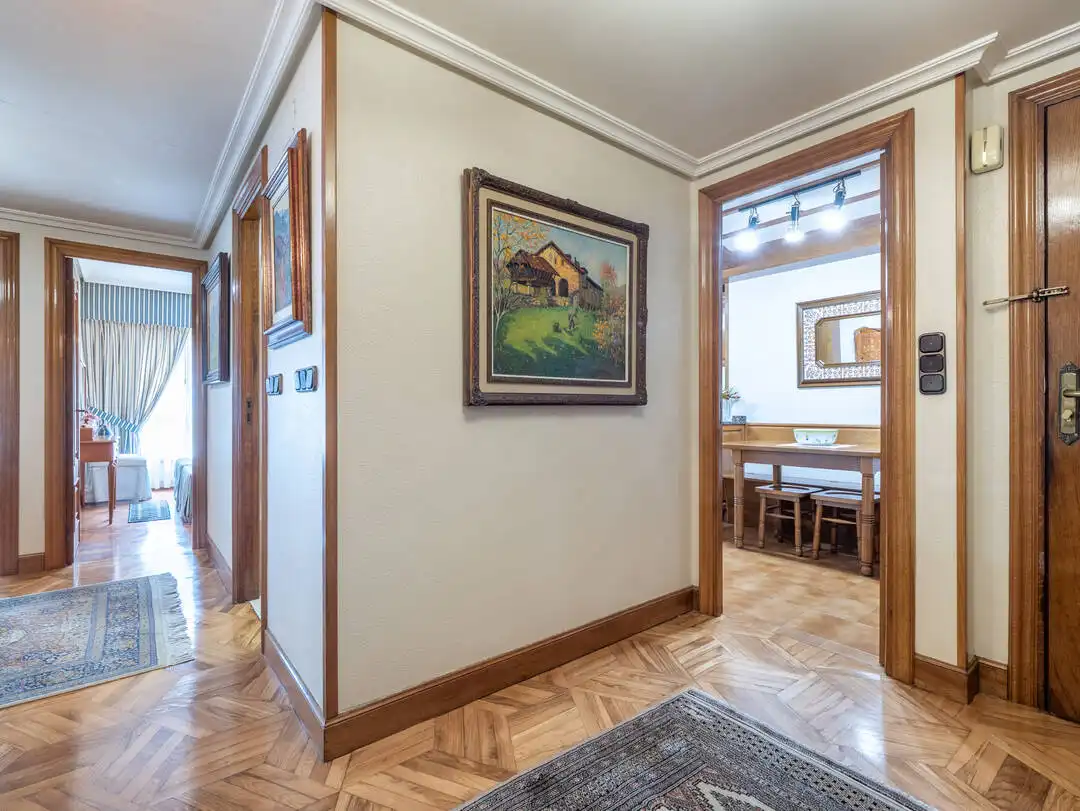 Wohnung zum Verkauf in Zarautz mit Heizung, Privatgarten und Terrasse