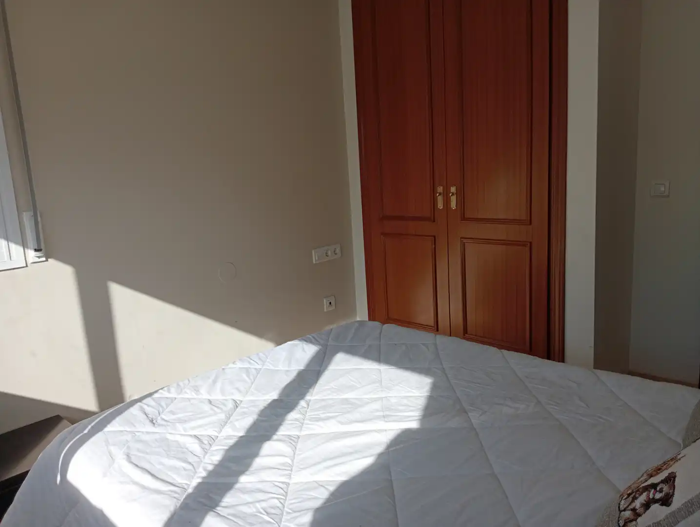Habitación de Ático de alquiler en Torrox con Aire acondicionado, Terraza y Trastero
