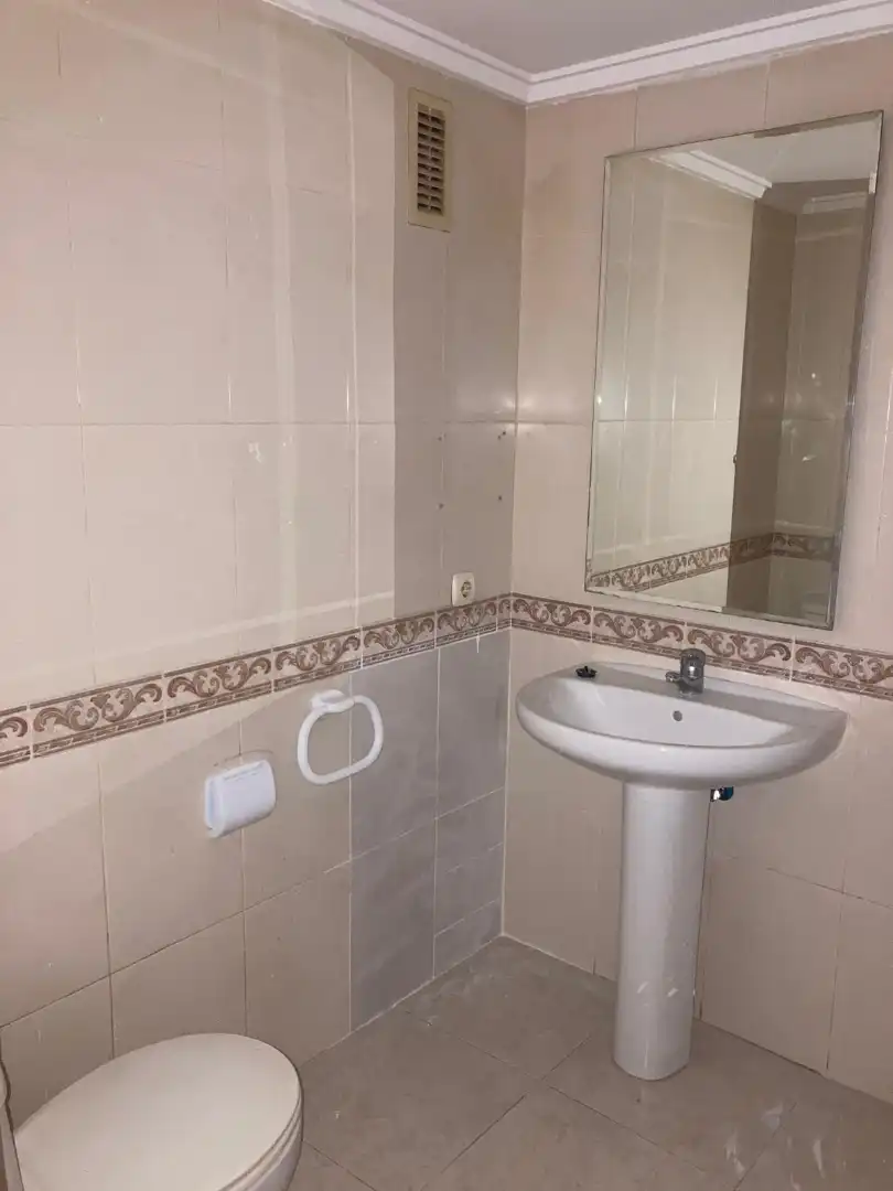 Bany de Pis en venda en Oliva
